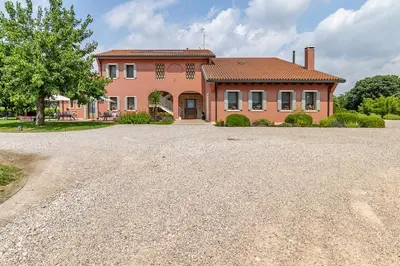 Edificio in cui si trova l'agriturismo