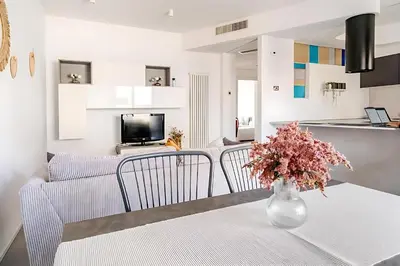 Cucina o angolo cottura di Dimora Laguna - Cozy apartment in Mestre Venezia