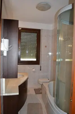 Bagno di Appartamento ai Noci