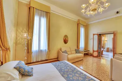 Letto o letti in una camera di Palazzo Malipiero Trevisan - Le Tre Dimore D'Epoca