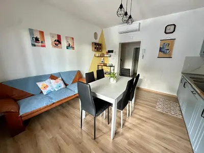 Cucina o angolo cottura di Appartamento Da Deki con ampio terrazzo vista Monte Grappa