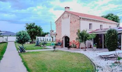 Giardino di Villa Nides