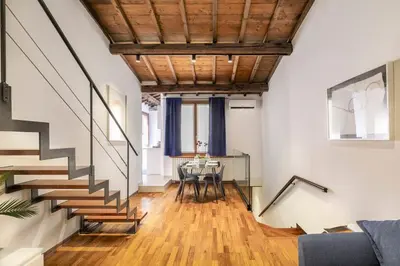Area soggiorno di Fitness e Charme - con Terrazzino nel Cuore di Padova