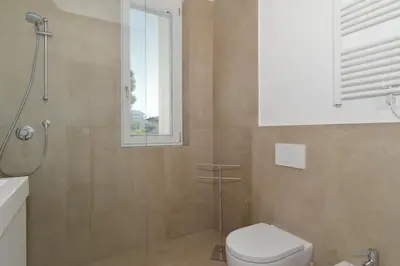 Bagno di Moderno 3 camere con piscina Piazza Aurora