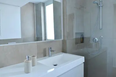 Bagno di Moderno 3 camere con piscina Piazza Aurora