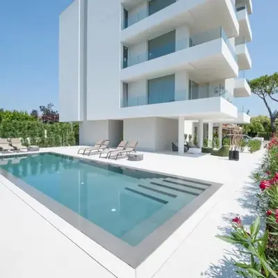 Moderno 3 camere con piscina Piazza Aurora