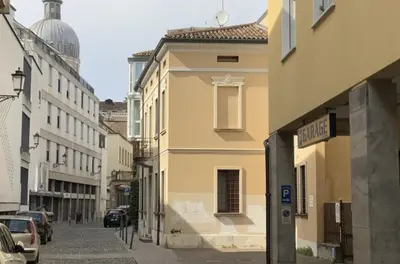 Il quartiere o una zona nella vicinanze dell'appartamento