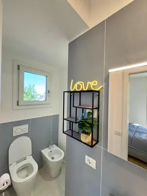 Bagno di Modern penthouse in Treviso with terrace and garage