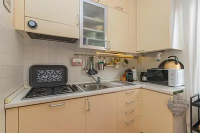 Cucina o angolo cottura di GuestHost -Sunny Dorsoduro Apartment