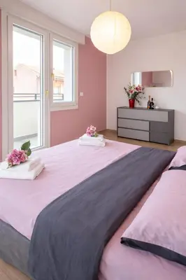 Letto o letti in una camera di Casa Tintoretto Private Free Parking Venice 15'