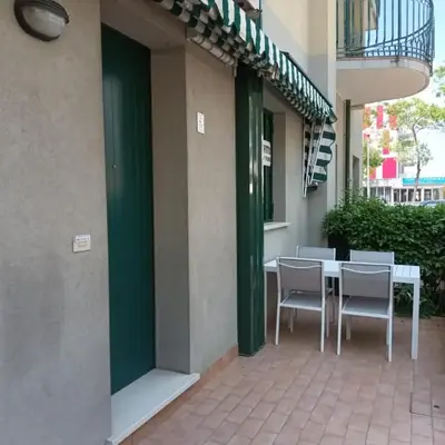 Trilocale piano terra con doppi servizi Piazza Aurora
