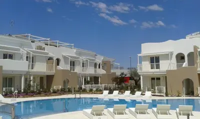 Piscina di Wave Village piano terra Piazza Trieste o nelle vicinanze