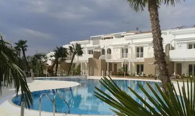 Piscina di Wave Village piano terra Piazza Trieste o nelle vicinanze