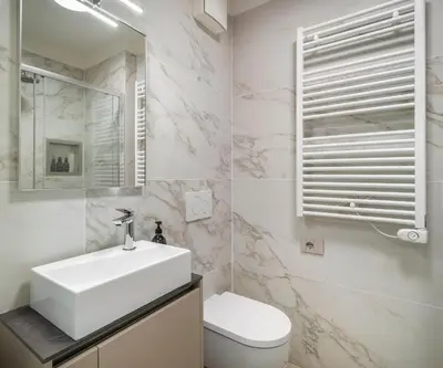 Bagno di Palazzo Degli Eletti R&R