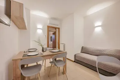 Area soggiorno di Unico Apt 3A, 2 camere, parcheggio gratis, 10 minuti da Venezia