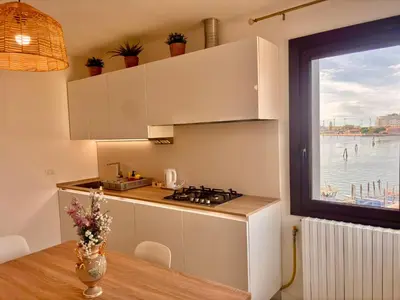 Cucina o angolo cottura di Ca' Nerea, Vista magica sulla laguna