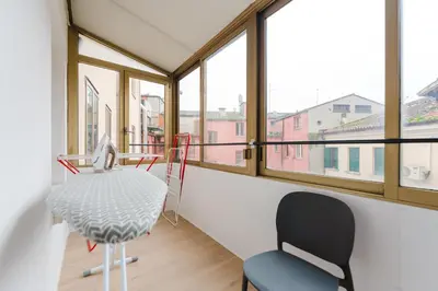 Planimetria di Confortevole Stanza 6 con bagno privato Stazione