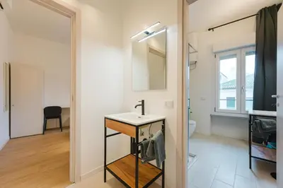 Planimetria di Camera 8 per gruppi e viaggiatori - Stazione