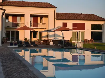 Piscina di Domus Natura o nelle vicinanze