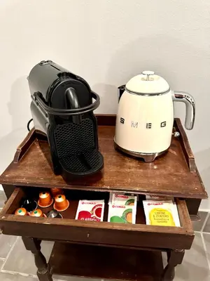 Set per la preparazione di tè e caffè presso Ruhiges Apartment mit privatem Eingang