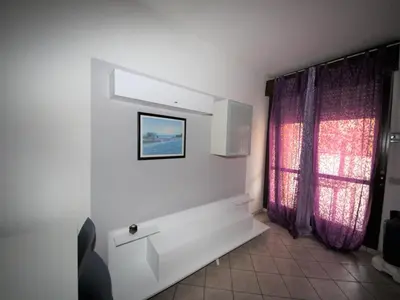 Bagno di 2 Bedroom Apartment in Viale dei Pini