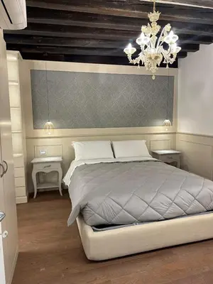 Letto o letti in una camera di Canal View Boutique Apartment
