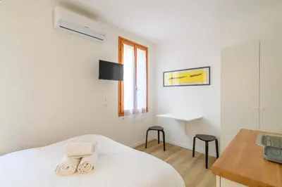 TV o dispositivi per l'intrattenimento presso GuestHost - Piazza della Frutta Studio Apartments