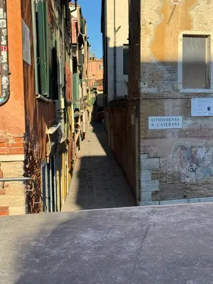 Il quartiere o una zona nella vicinanze dell'ostello