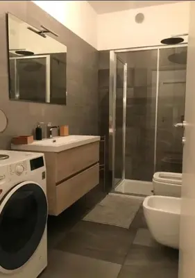 Bagno di enJoy Home - Bilocale in centro, in Corso Milano