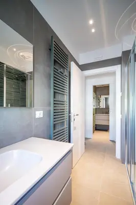 Bagno di A&G Blue flat