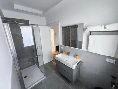 Bagno di Grace House