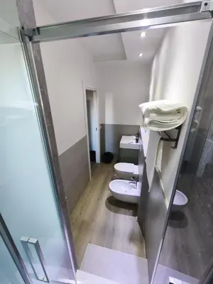 Bagno di Grace House