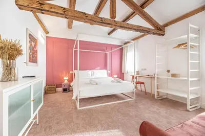 Letto o letti in una camera di Bombaso
