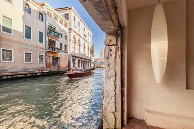 Vista sul fiume nelle vicinanze dell'appartamento