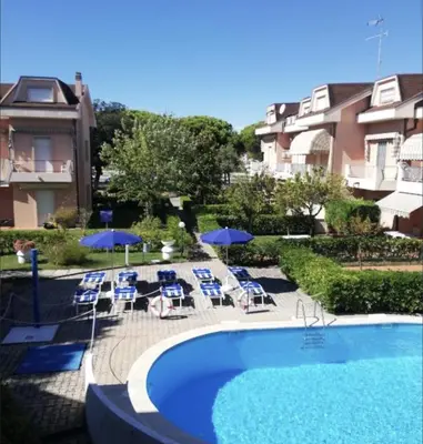 Piscina di Residence LA POSTA con Piscina o nelle vicinanze