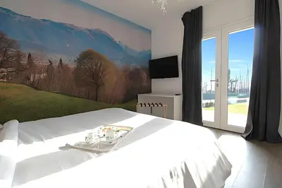 Letto o letti in una camera di Villa Dolce Bosco with Pool, Valdobbiadene