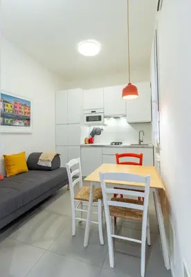 Cucina o angolo cottura di Courtyard Flat near University & Center in Padua