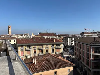 Vista generica su Treviso o vista sulla città dall'interno dell'appartamento