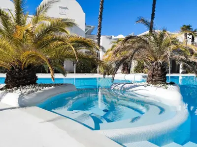 Piscina di Villaggio Dei Pellicani o nelle vicinanze