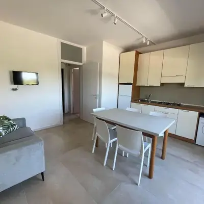 Beachside Apartment with Parking
