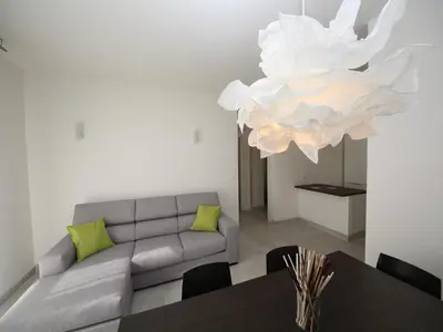 Area soggiorno di Stylish Stay for 4 near Porto Caleri
