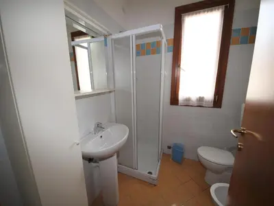 Bagno di Two bedroom Rosolina apartment with space