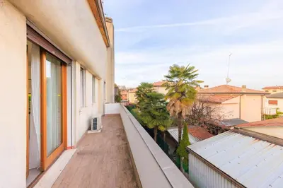 Balcone o terrazza di Airport 5 min - Apartment with Parking