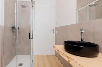 Bagno di Appartamento con 2 Camere vicino a Centro e Stazione, Bassano del Grappa