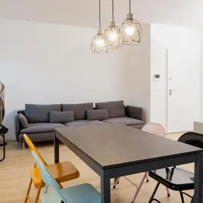 Appartamento con 2 Camere vicino a Centro e Stazione