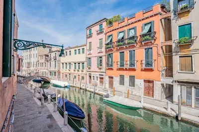 Vista sul fiume nelle vicinanze dell'appartamento