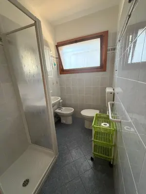 Bagno di Cozy flat with private parking in Rosolina Mare