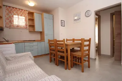 Cucina o angolo cottura di Inviting flat for four guests in Rosolina Mare