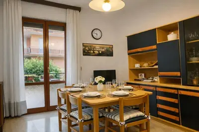 Cucina o angolo cottura di Vespucci House Appartamento vicino alla Spiaggia con Aria Condizionata e Parcheggio Gratuito