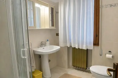 Bagno di Vespucci House Appartamento vicino alla Spiaggia con Aria Condizionata e Parcheggio Gratuito